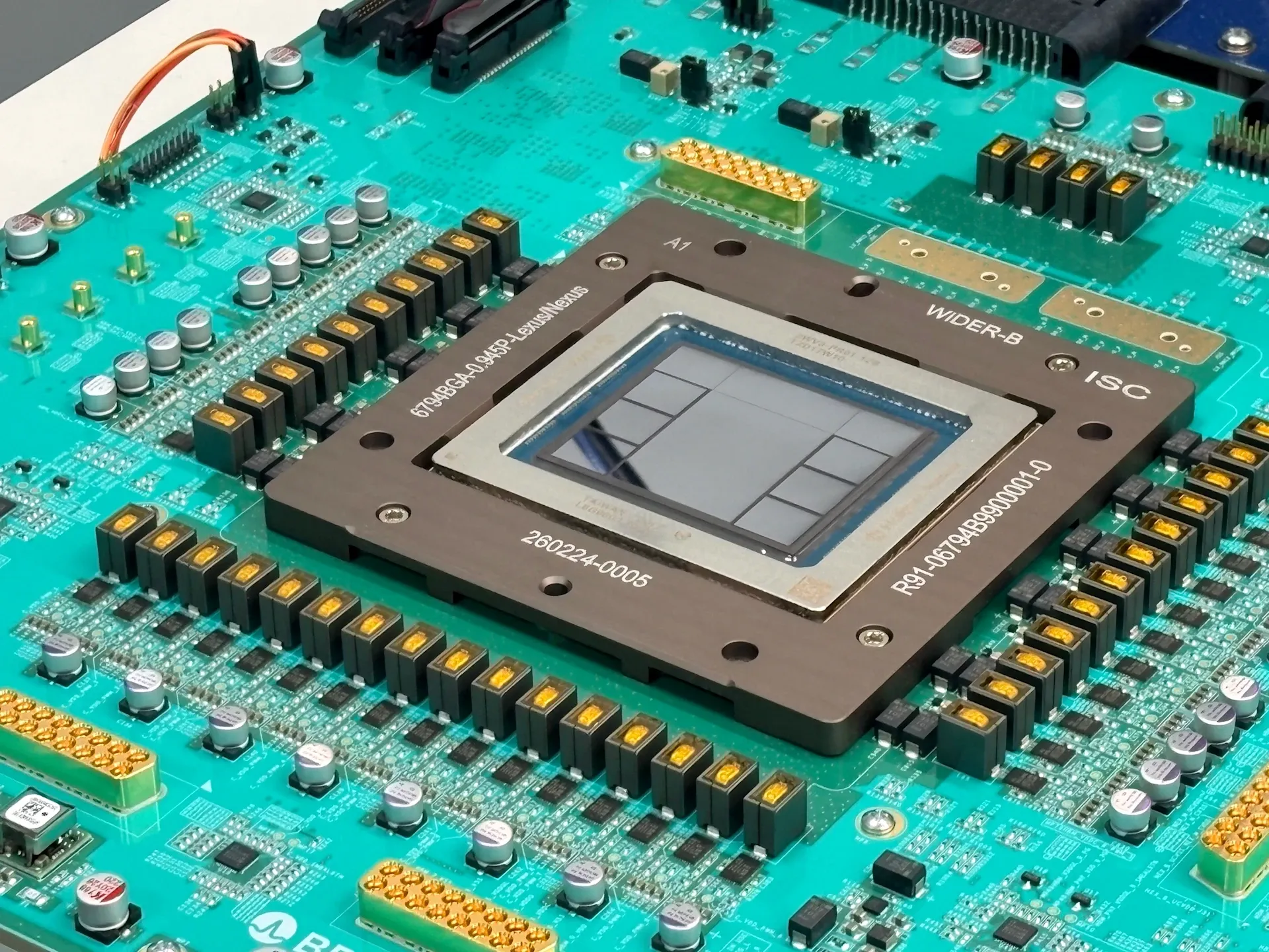 El chip Jalapeño de OpenAI afirma superar al Nvidia GB300 en eficiencia