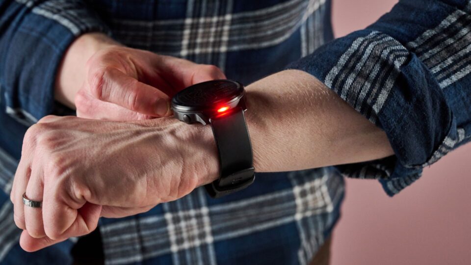 Garmin’s Fenix 7X LED flashlight proved its value 4 years later