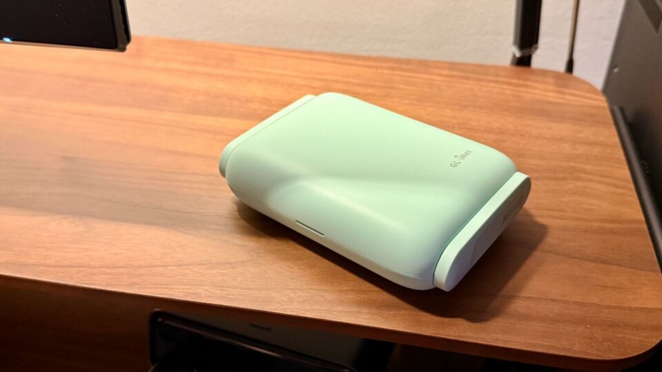 GL.iNet Beryl 7 review: Wi-Fi 7 travel router connects 5 iPads, a laptop and phones