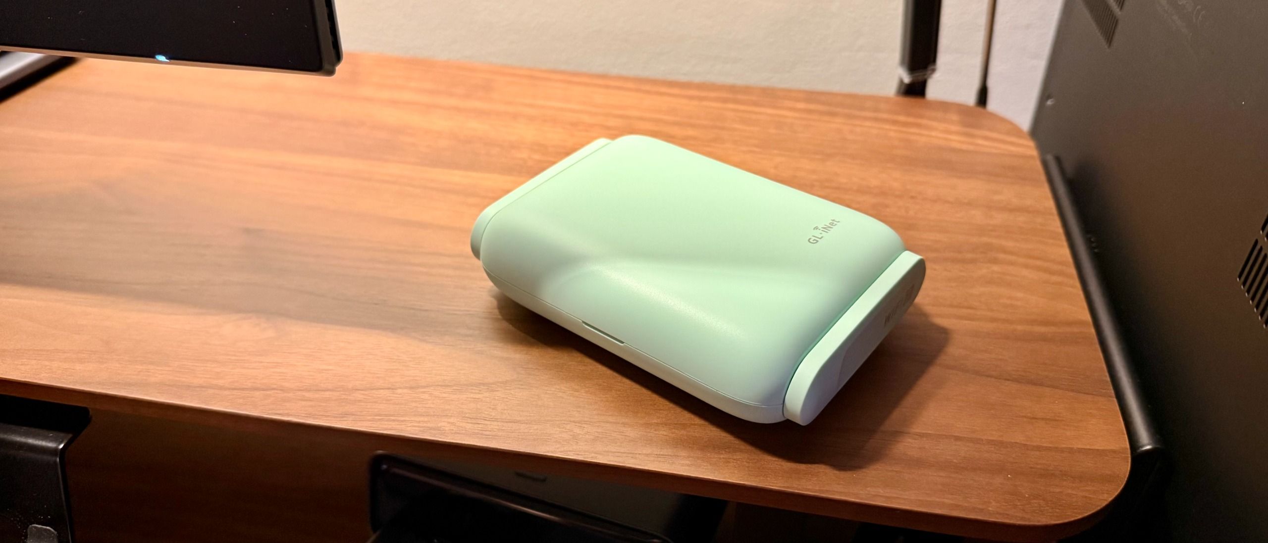 GL.iNet Beryl 7 review: Wi-Fi 7 travel router connects 5 iPads, a laptop and phones