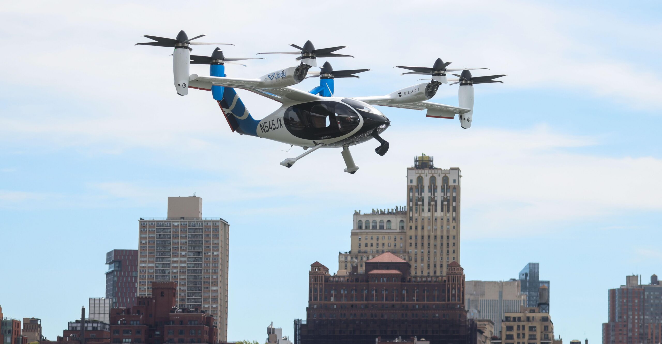 Electric air taxis begin test flights in Texas