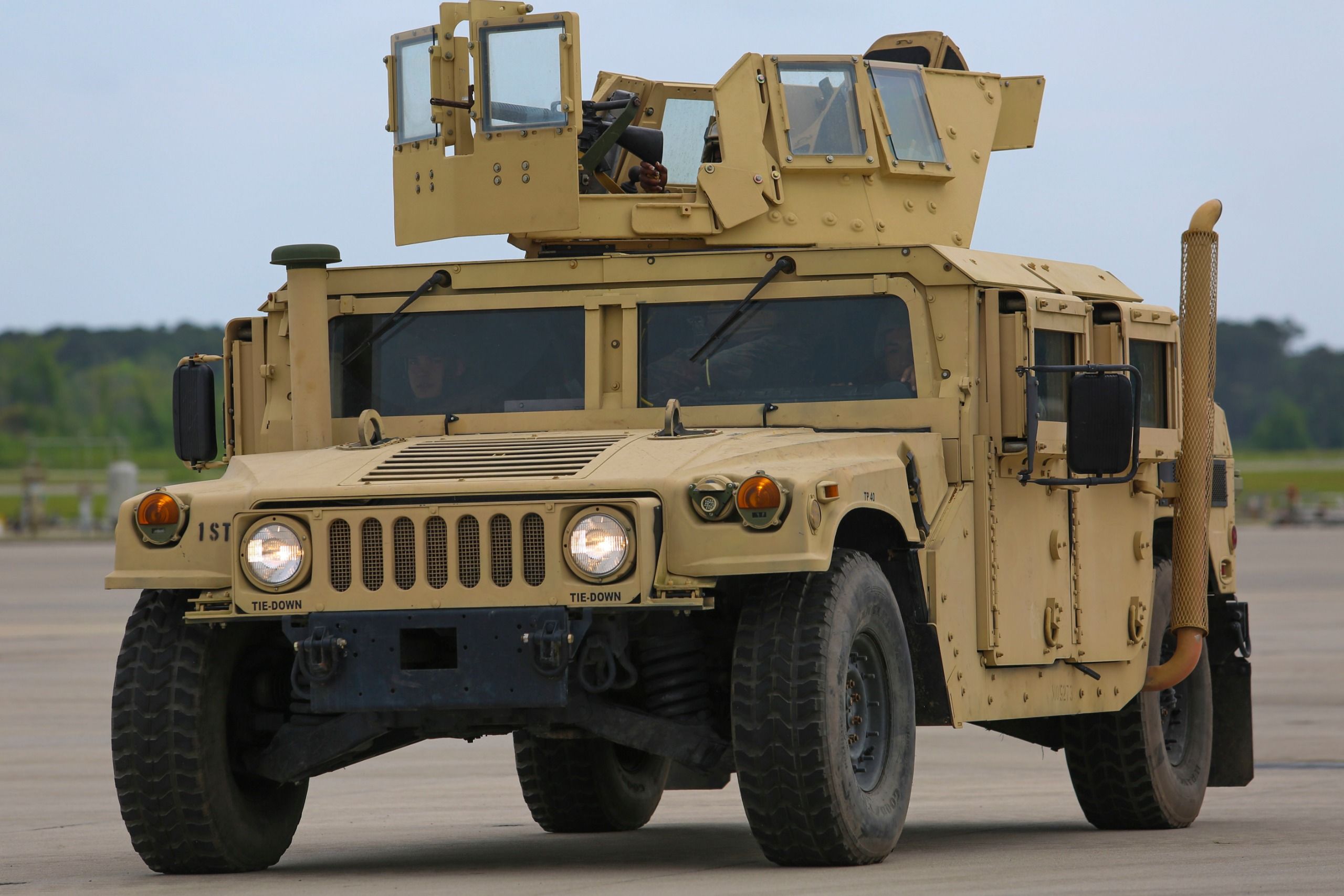 Ukraine Converts Humvees Into Starlink-Connected Remote Vehicles