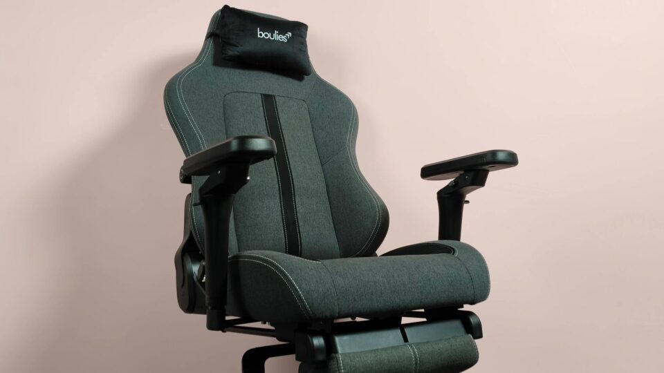 Boulies Master Rex (2026) adds 6D armrests and an integrated footrest