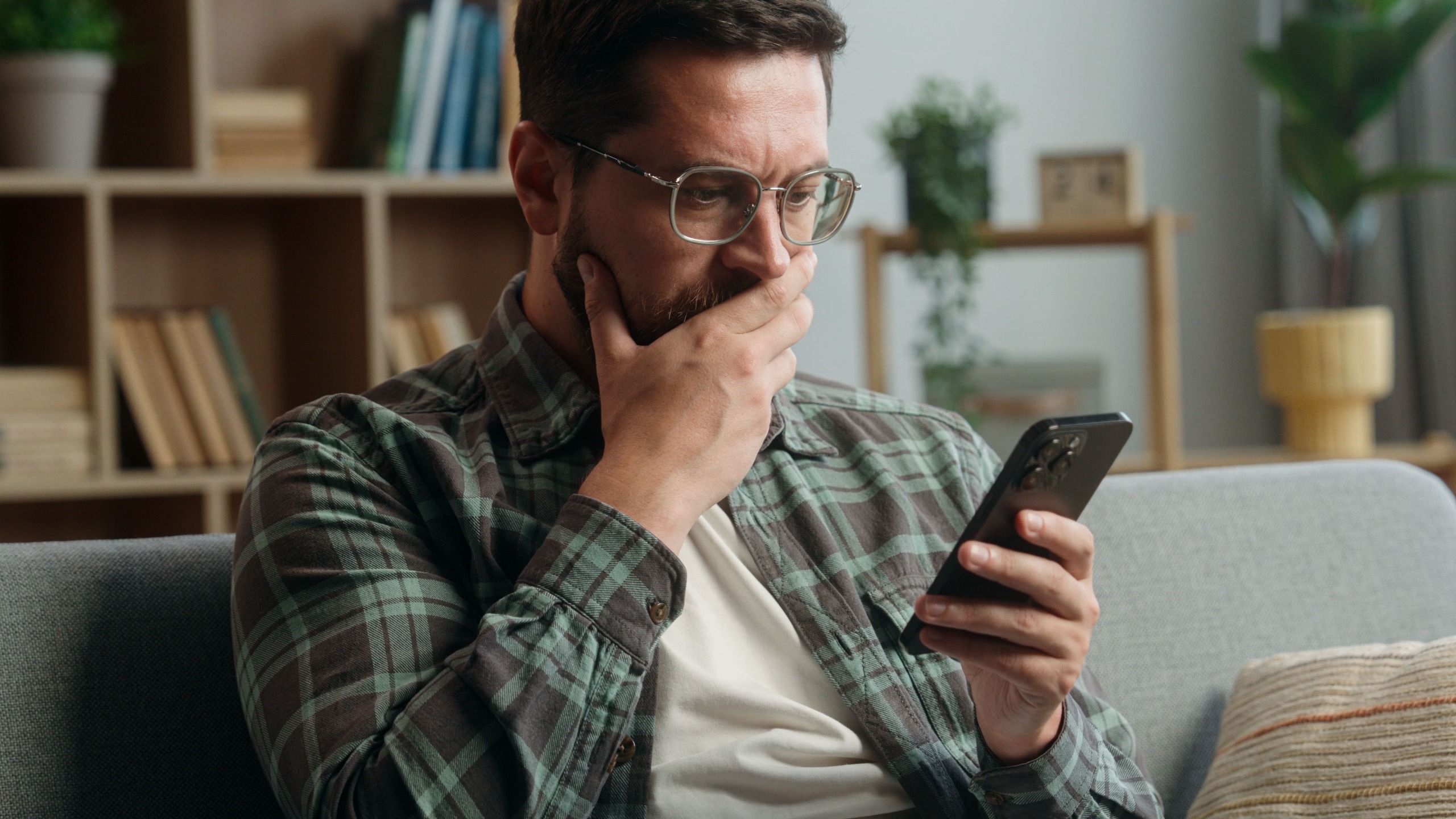 AI voice scams are making familiar voices unreliable