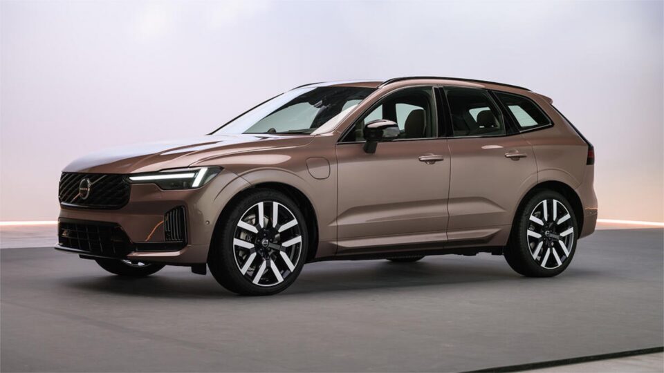 Volvo Announces Long-Range Plug-in Hybrid Versions of XC60 and XC90