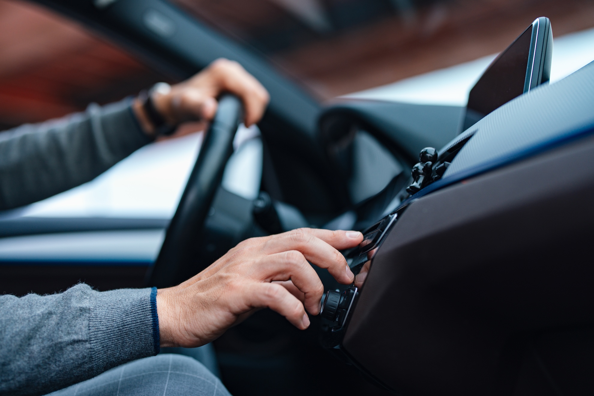 US automakers could be required to include AM radio