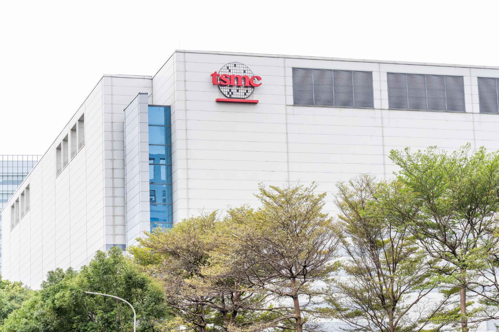 TSMC Operations Boss Says AI Cannot Fully Overcome Limits of 1.4-Nanometer Chip Design
