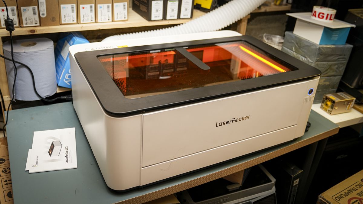 LaserPecker LX2 combines a 500 x 305mm work area with swappable laser heads
