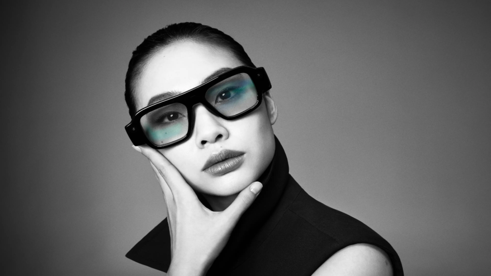 Snap takes $2,195 Specs glasses into the enterprise market