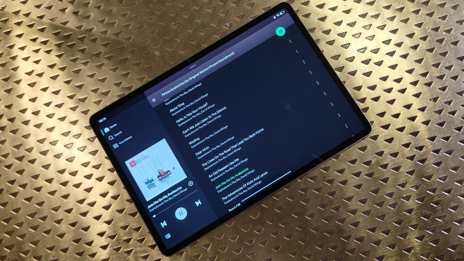 Apple Music separates playlists from its library as Spotify tests a free-tier restriction
