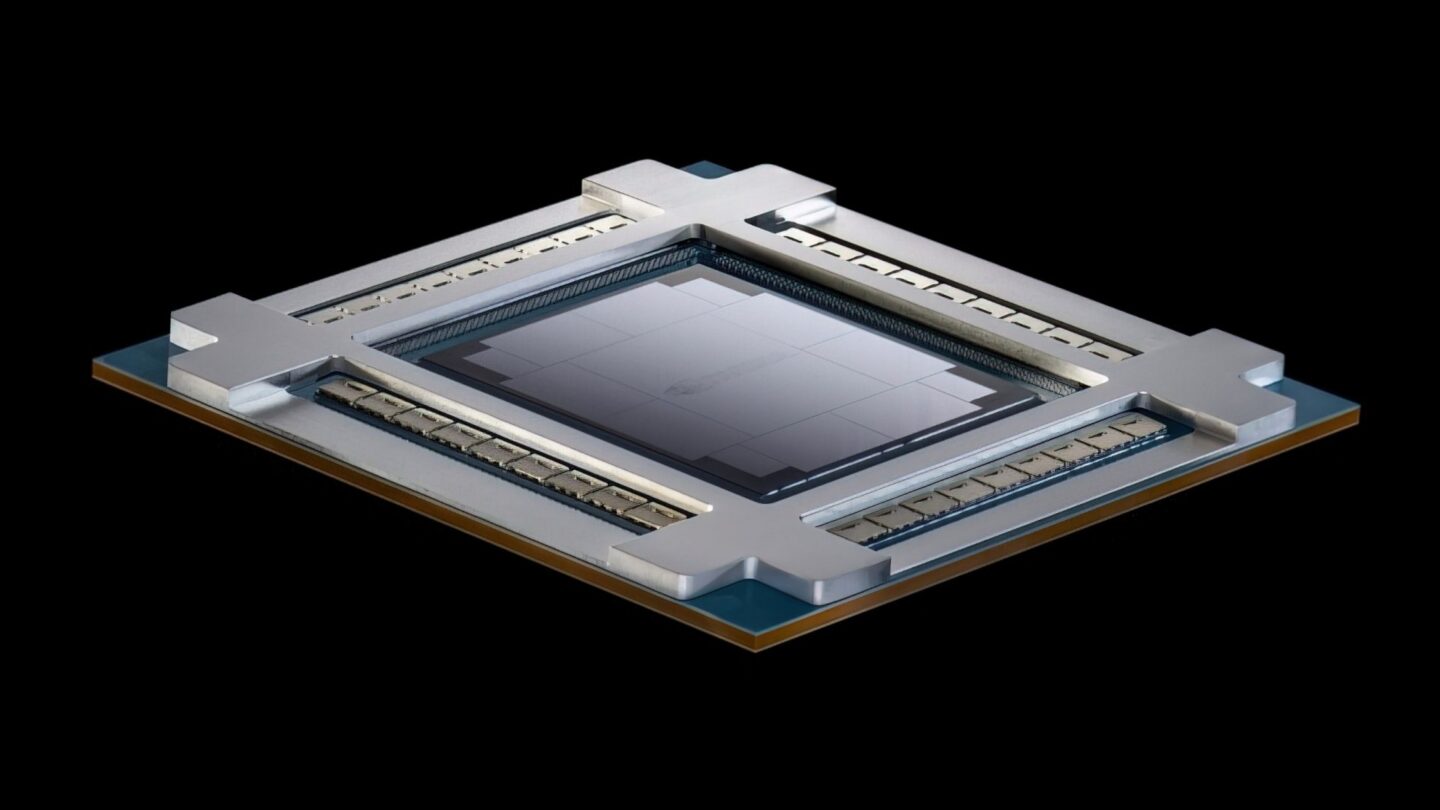 Wccftech Reports Intel and AU Optronics May Combine Advanced Packaging Efforts
