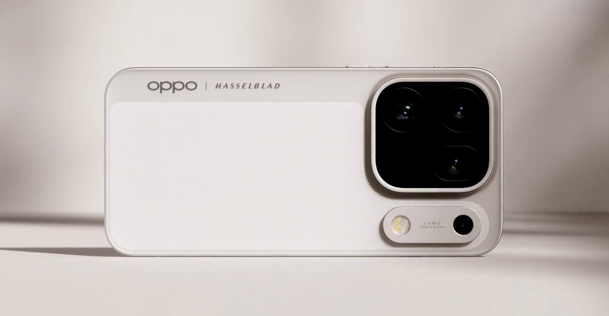 Oppo's new phone is first with three 200-megapixel cameras