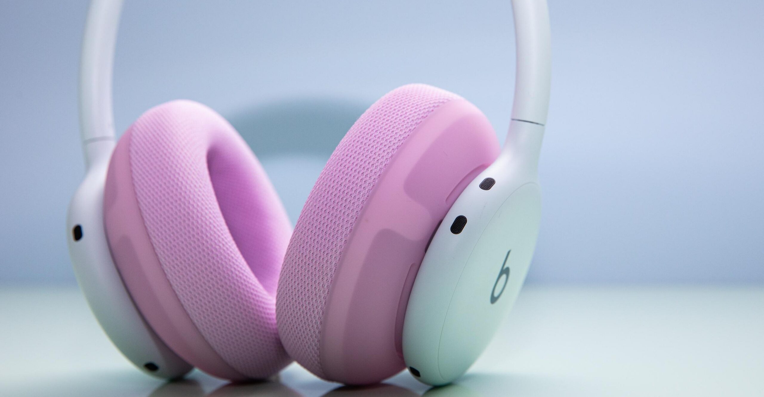 Beats 360 bring sweat resistance and swappable ear cups to over-ear headphones
