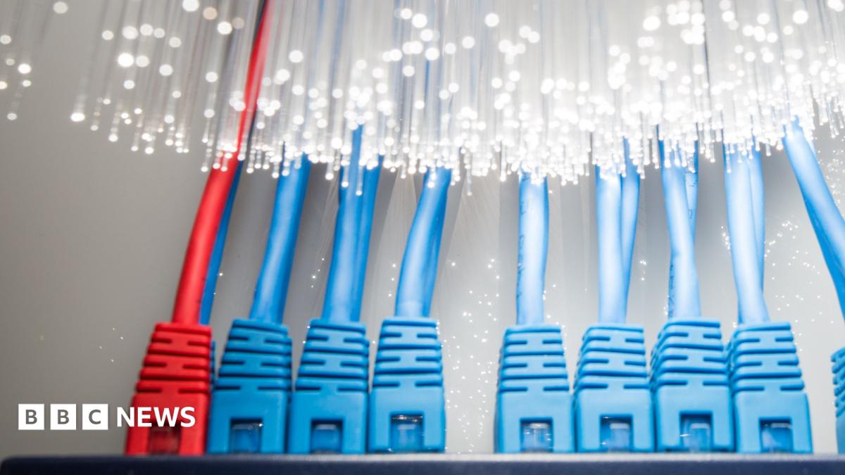 Photonics targets copper wiring in data centres