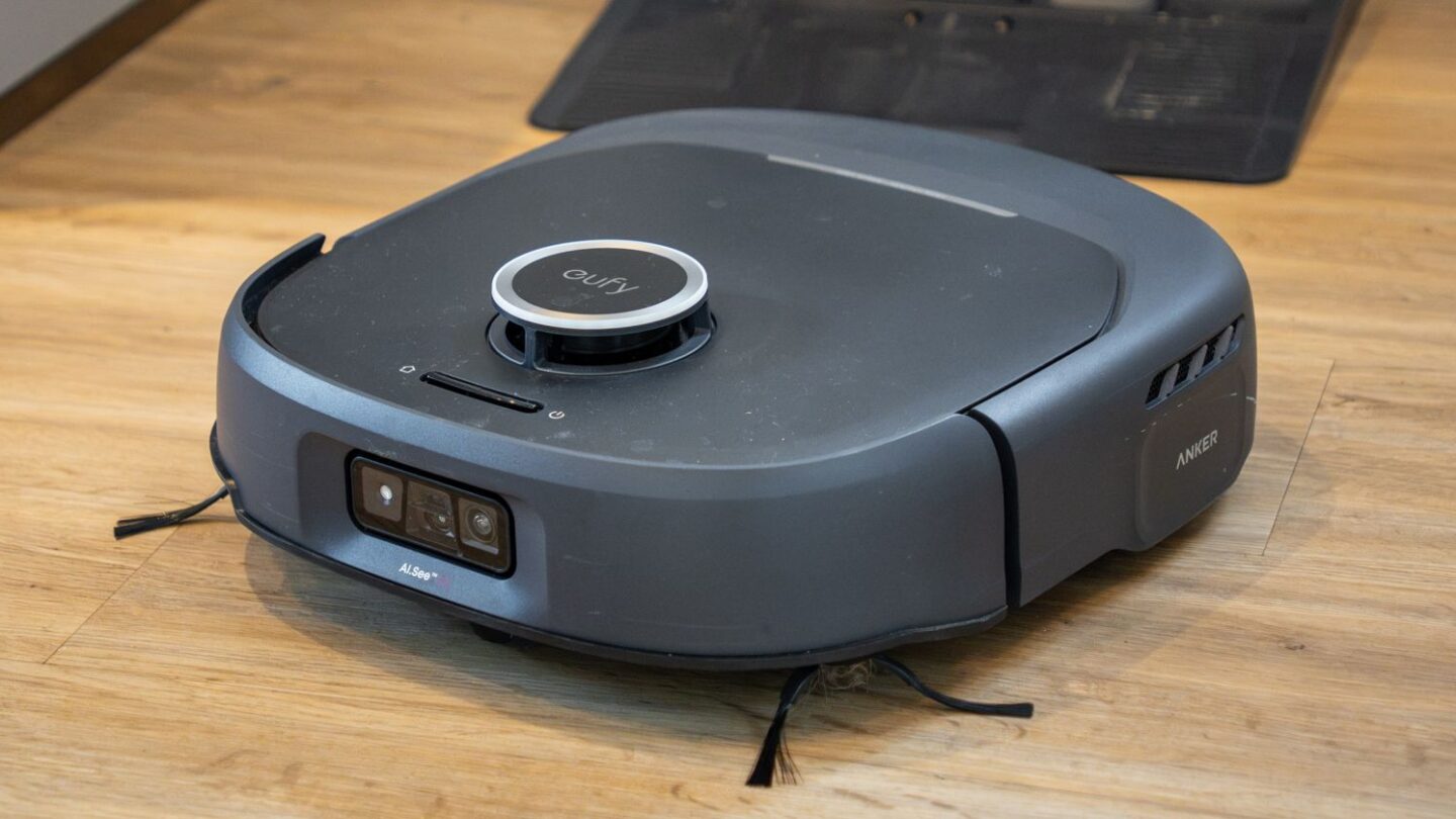 Eufy Omni E35 combines 35,000 Pa suction with hands-off cleaning