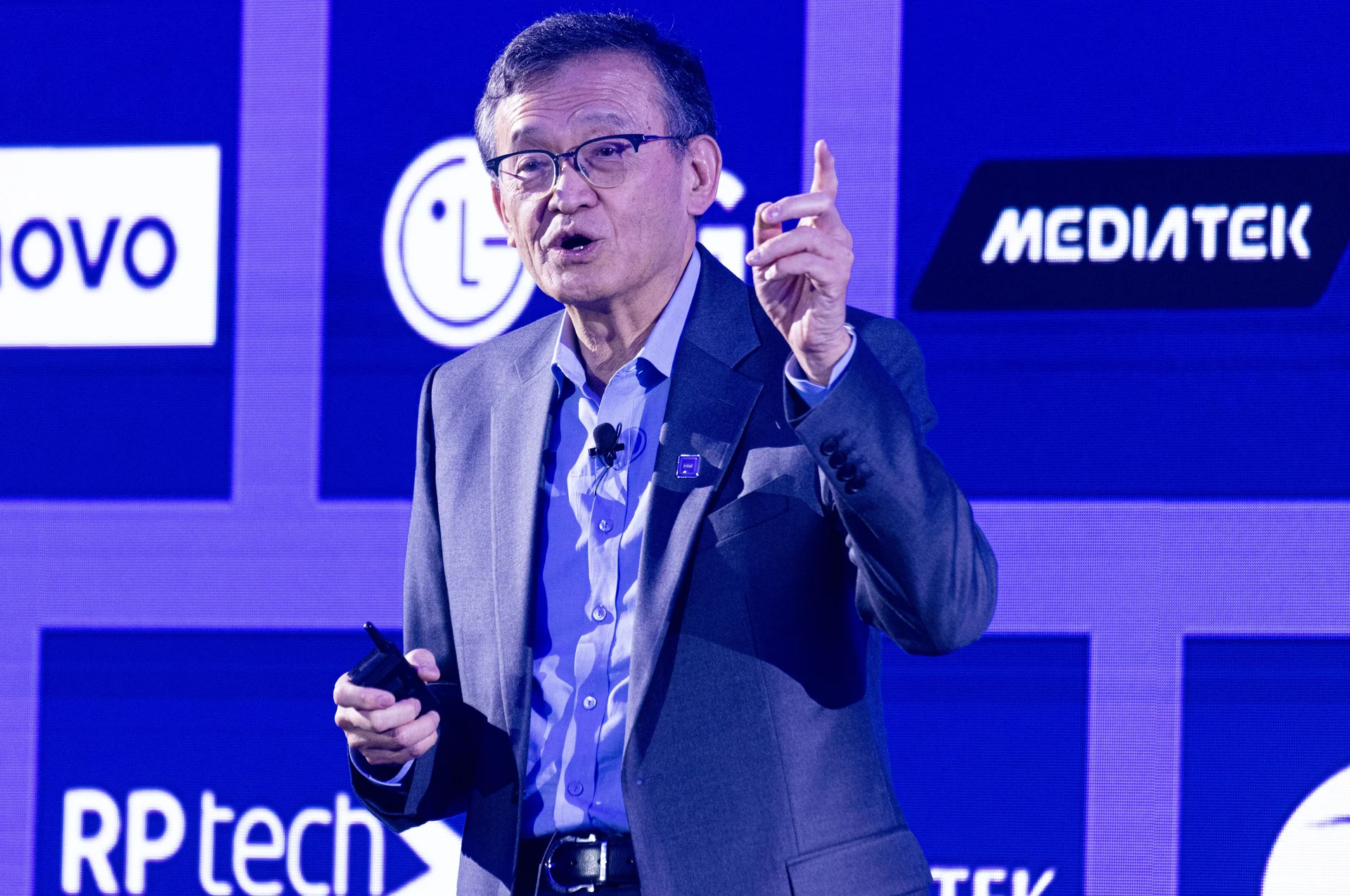 Intel CEO Lip-Bu Tan Discusses Photonic Quantum Computing and AI Agents