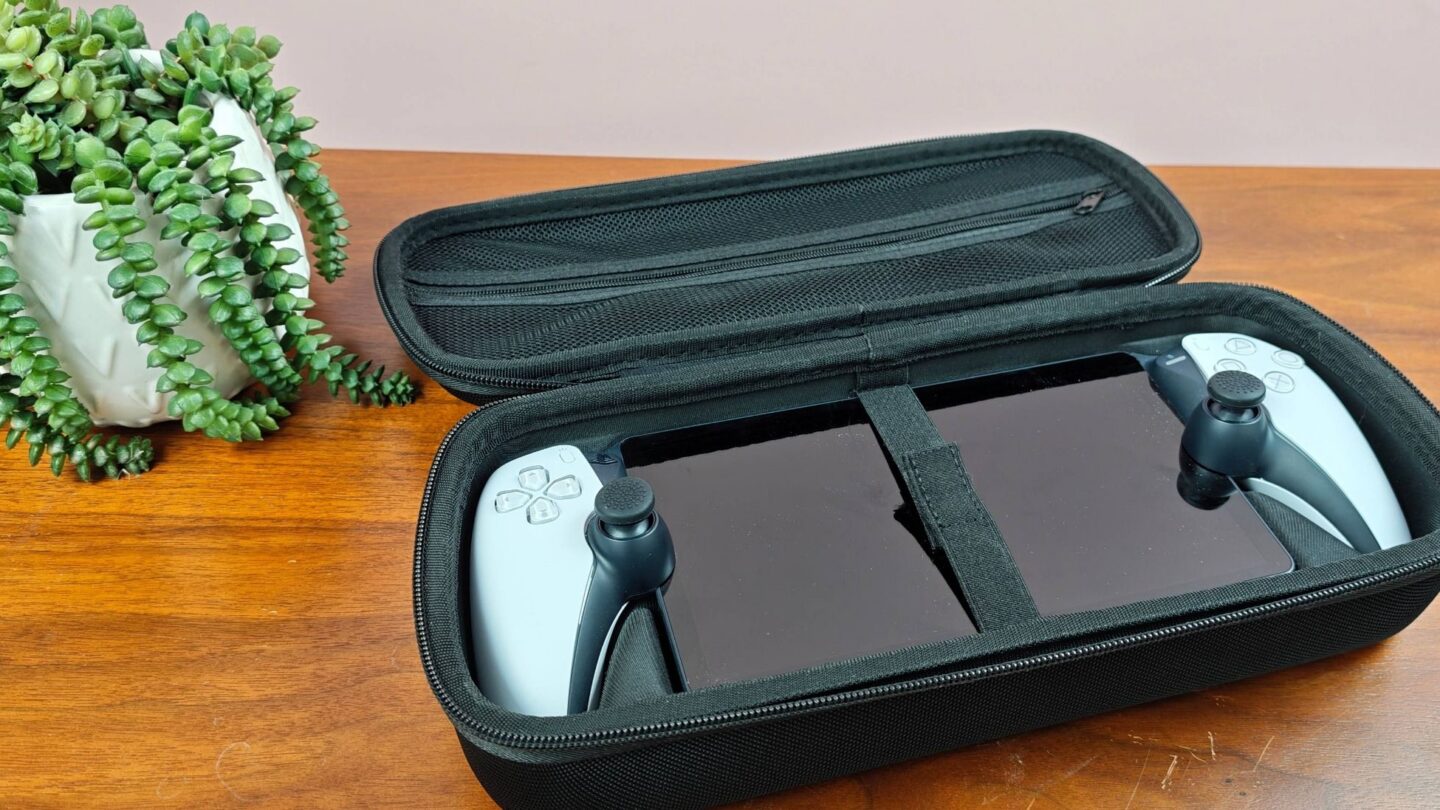 Venom PlayStation Portal Carry Case review: durable and affordable