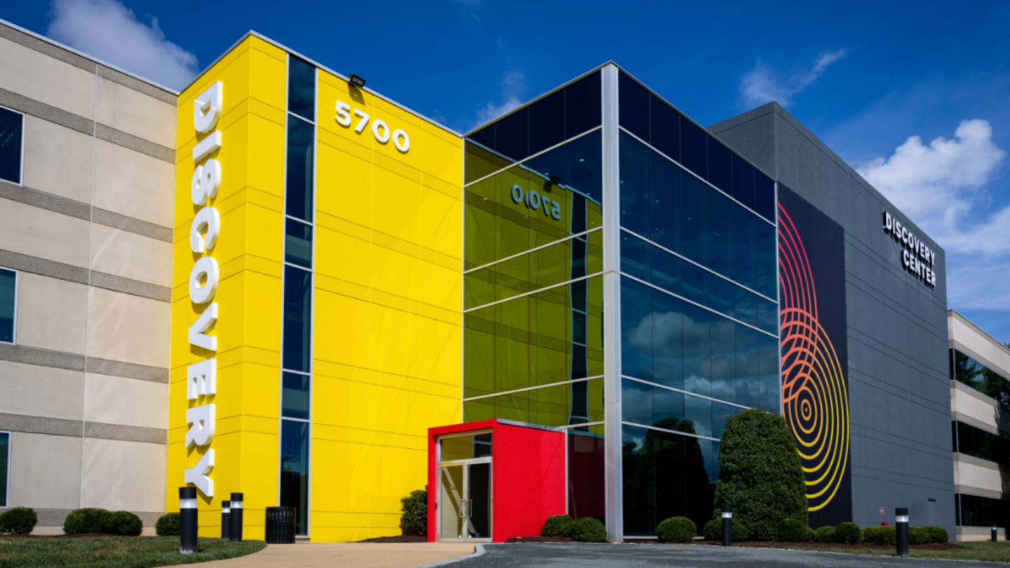 Microsoft Opens Maryland Quantum Center for DARPA Testing