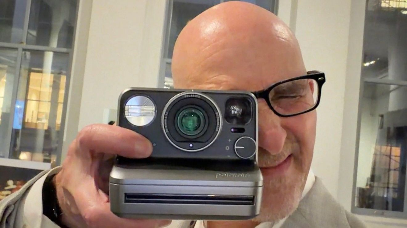 Polaroid Mod Makes Instant Photography a Hands-On Alternative to AI
