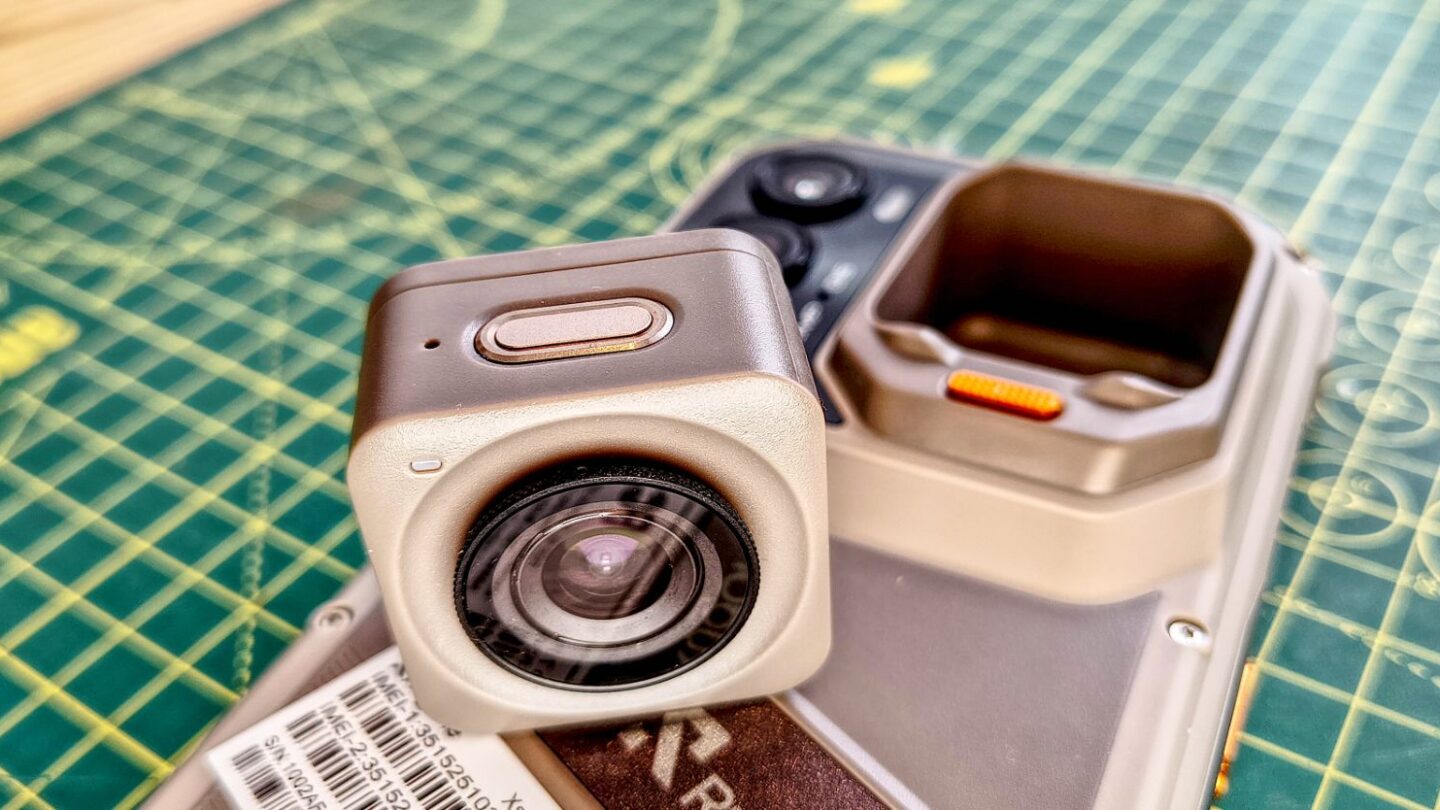 RugOne Xsnap 7 Pro combines a rugged phone and detachable action camera