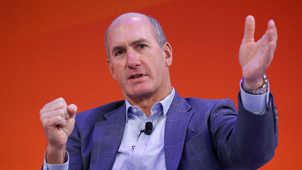 AT&T CEO says fiber outpaces Starlink’s satellite phone plans