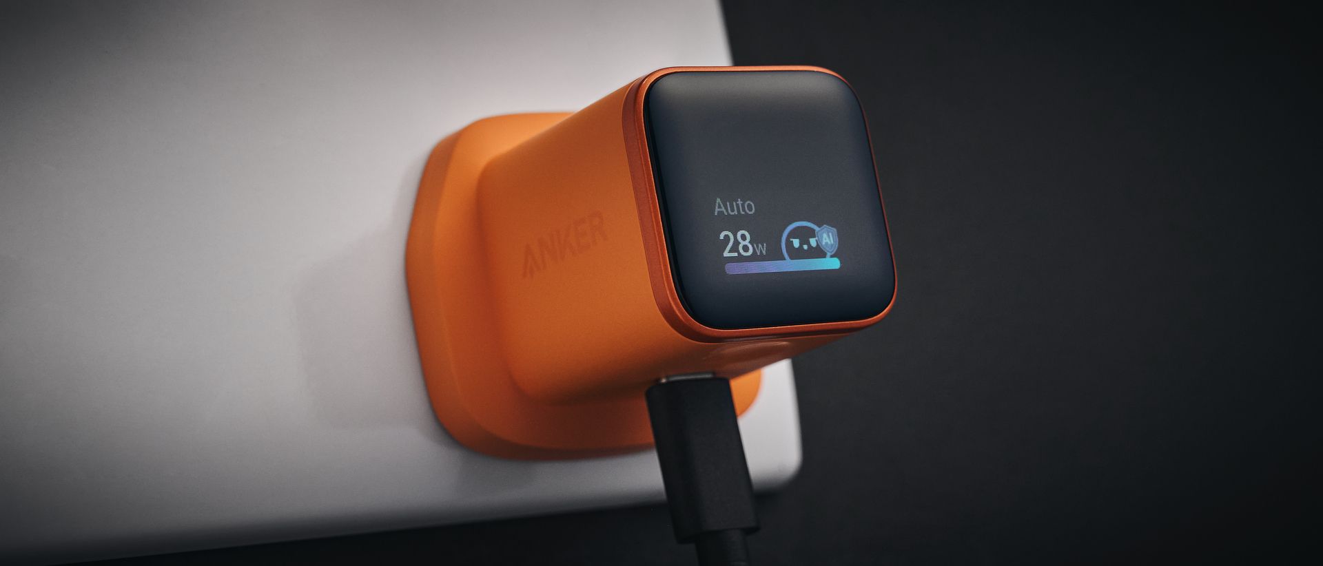 Anker Nano 45W Smart Display Charger review: compact and characterful