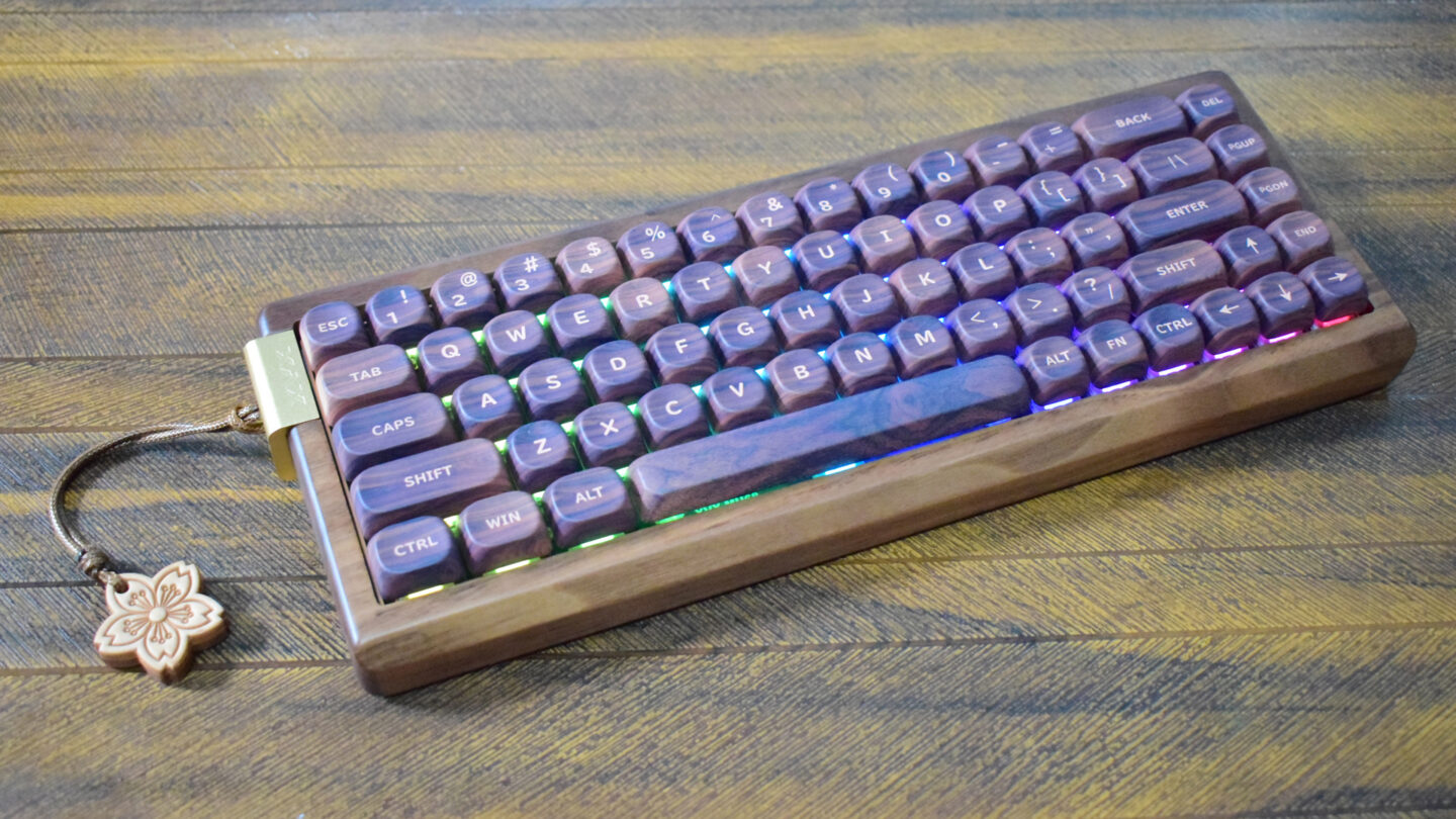 XVX MU68 Review: A Walnut Keyboard with a Compact 68-Key Layout