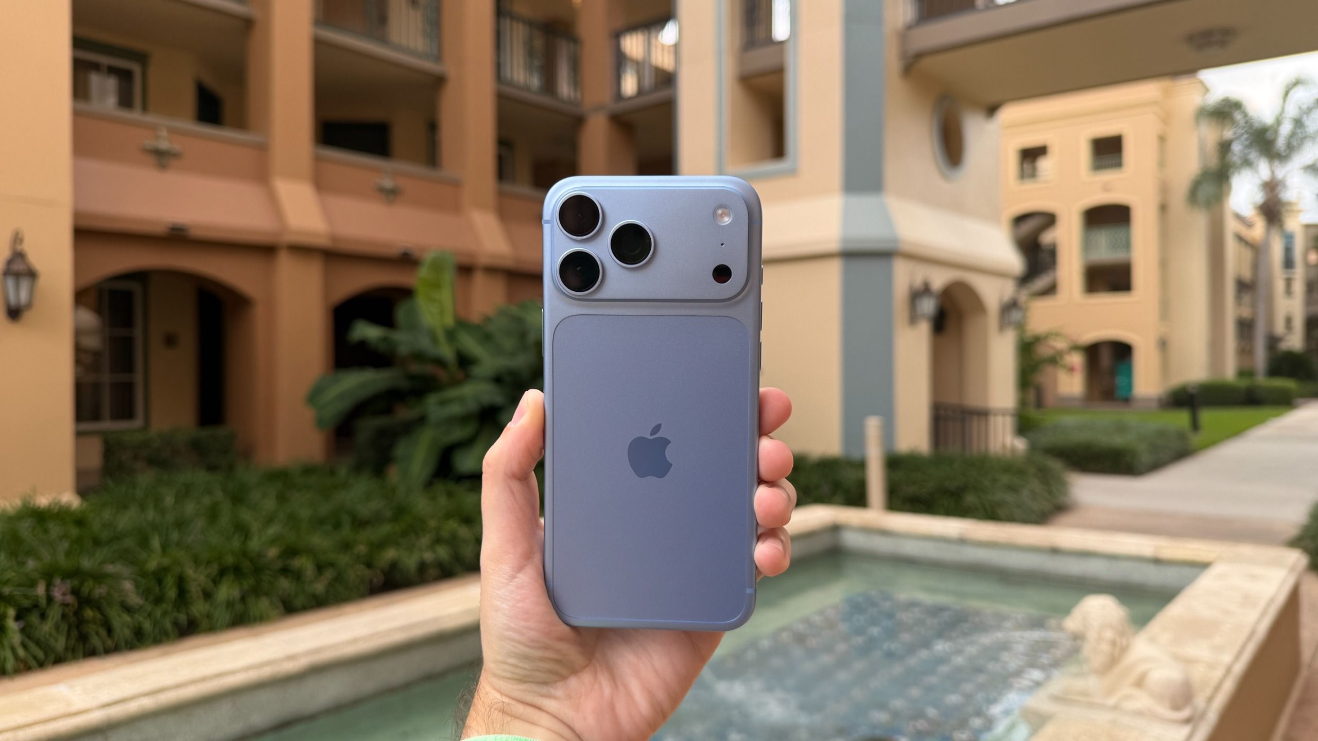 Apple confirms cellular bug in some AT&T iPhone 18 Pro Max models