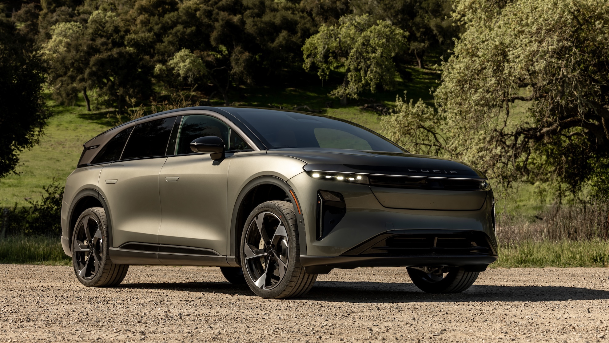 Lucid builds 2,954 EVs as quarterly output falls 54%