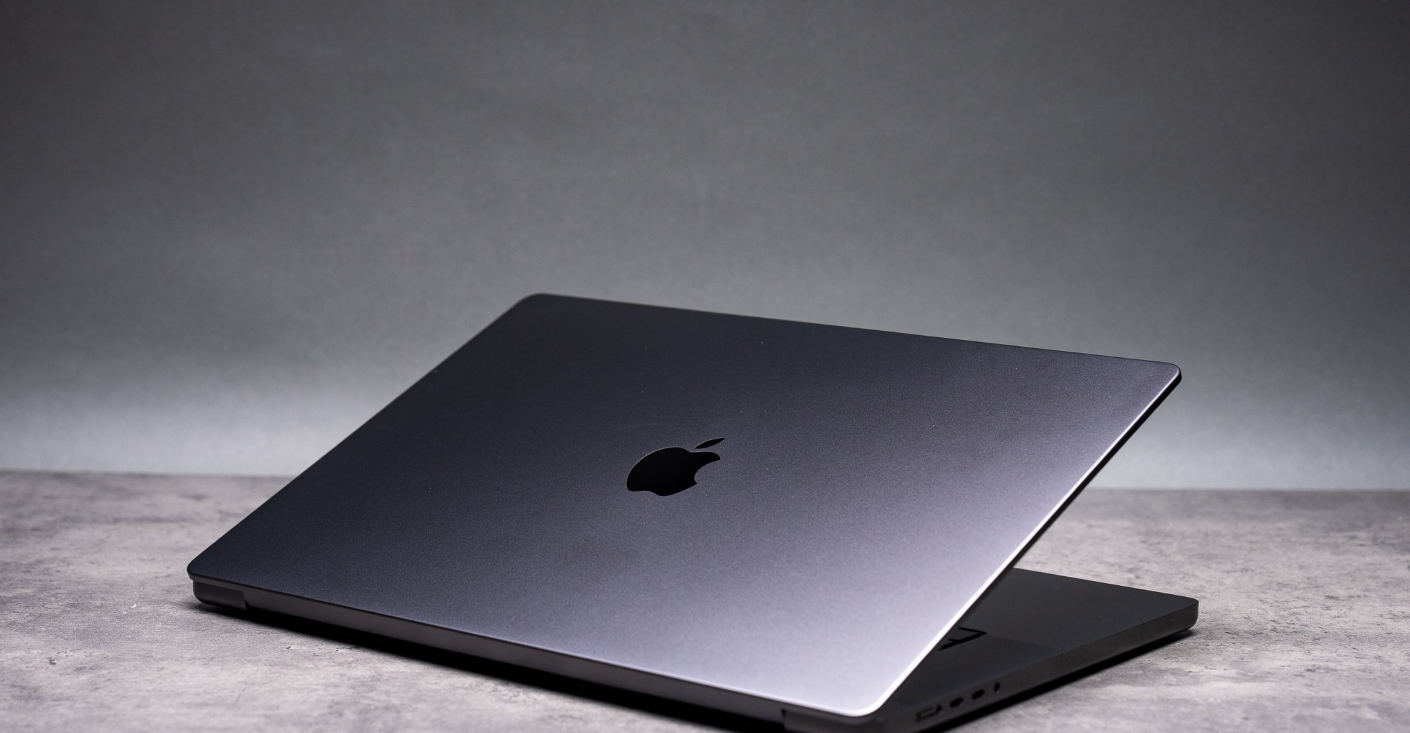 Apple reportedly plans touchscreen MacBook Pro and updated iPad Mini for October 27